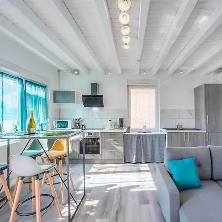 Golbey Evasion - Parking - Climatisation - Terrasse Suspendue - Wifi *