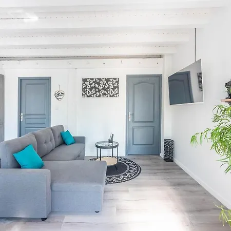 Апартаменты Golbey Evasion - Parking - Climatisation - Terrasse Suspendue - Wifi Golbey