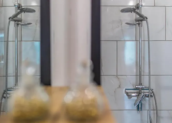 Evasion Avec Terrasse Suspendue - Parking - Wifi アパート *