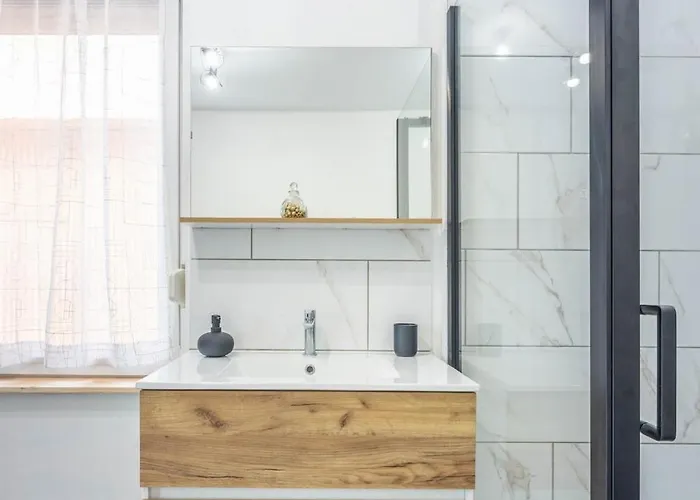 アパート Evasion Avec Terrasse Suspendue - Parking - Wifi